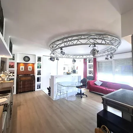 Διαμέρισμα Loft Terrace Downtown